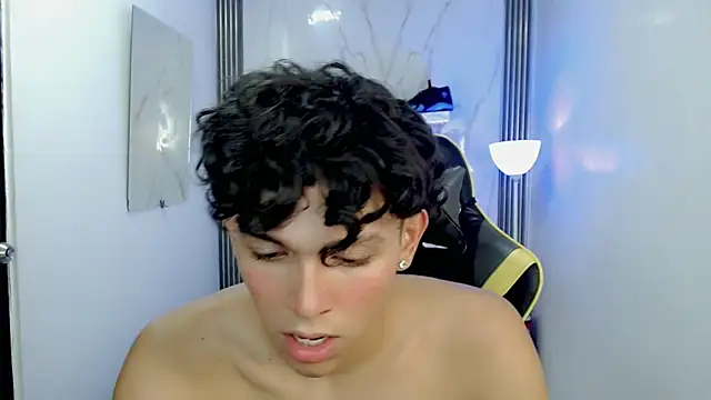 XXX chat uživo modela FUNNY_DICK_