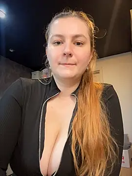 Chat XXX en directo de CandyShoopp