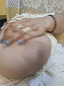 Živý XXX chat Saanvi-8