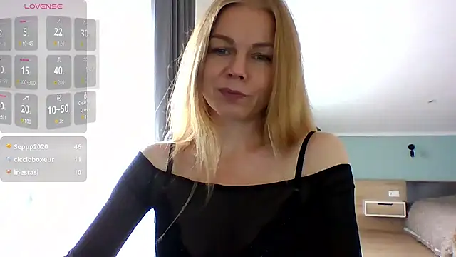 XXX chat uživo modela Tina5394
