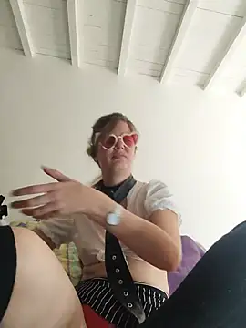 Frenchgirl's Live XXX Chat