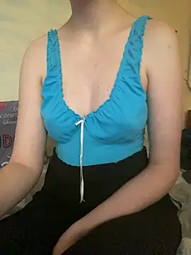 KittieCreme's Live XXX Chat