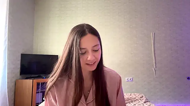AnamariaHourani Adlı Modelin Canlı XXX Sohbeti