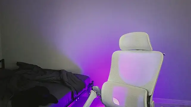 Czat XXX na żywo – DENIS_HERE