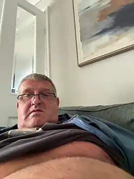 Daddystrokes4u live XXX chat
