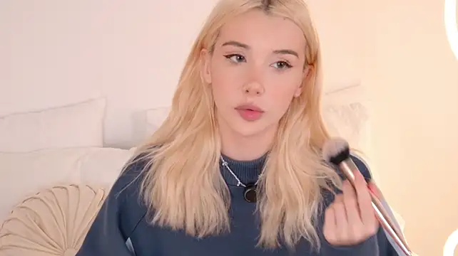Nesolla Adlı Modelin Canlı XXX Sohbeti