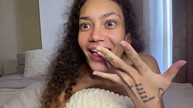 calissaxoxo: απευθείας συνομιλία ΧΧΧ