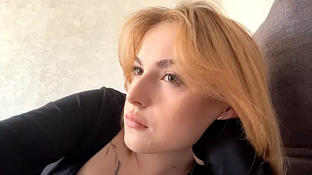 MargotHalo live XXX chat