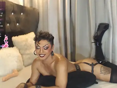 ButtWhoreBELLA Show Webcam