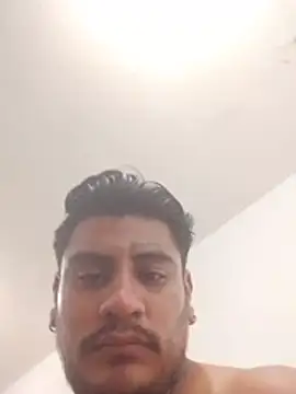 OtioseTagline Chat XXX in diretta