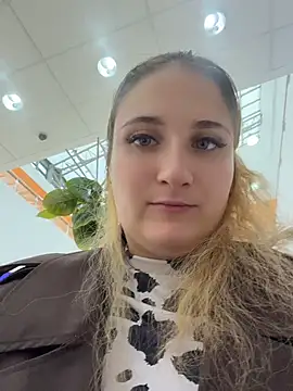 XXX chat uživo modela AdelRich