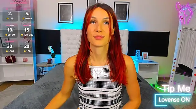 KiraNeeww Chat XXX in diretta