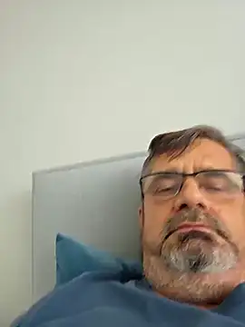 Axer1960's Live XXX Chat