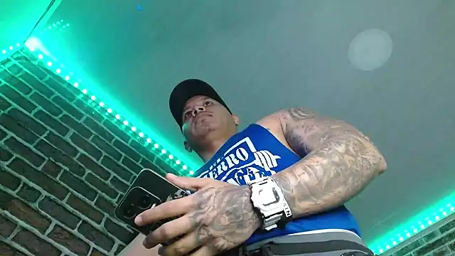 jordan_bigcock_'s Live XXX Chat