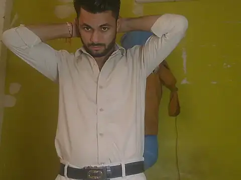 XXX chat uživo modela Stubborndesiboy
