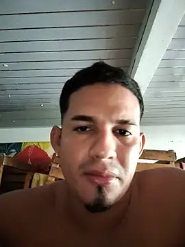 XXX chat uživo modela Danielok02