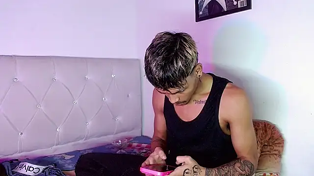 Angel_foxc13 Adlı Modelin Canlı XXX Sohbeti