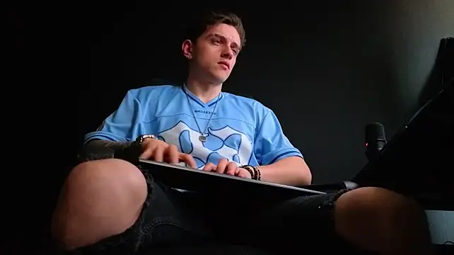 FelixStarkk 现场XXX聊天