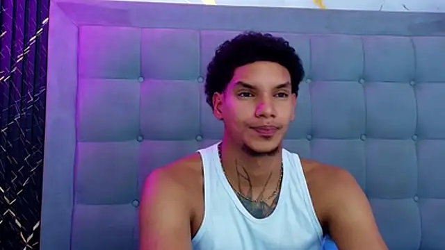 Chat +18 de kai_storm77 ao vivo
