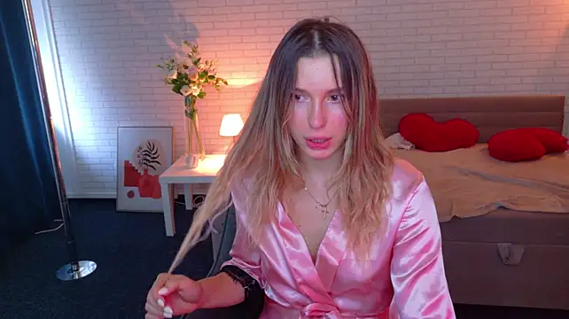 BellaSkyyy's Live XXX Chat