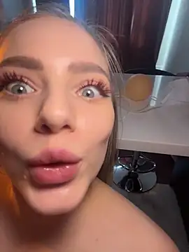 HugeBoobsAlice Live XXX Chat