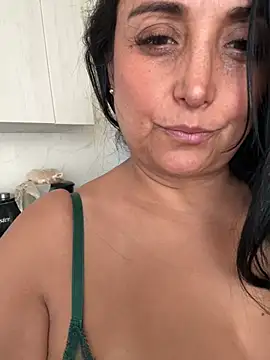 hotadhara01's Live XXX Chat
