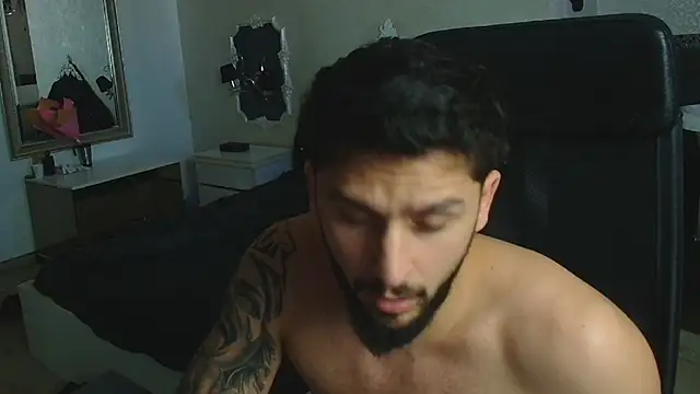 TroyWadee's Live XXX Chat