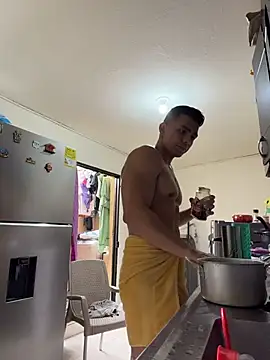 ChoreyTaiylor 라이브 XXX 채팅