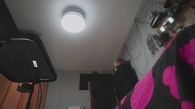 barbarah_ élő XXX-chatje