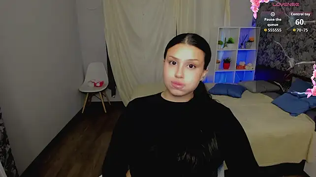 amelibamby élő XXX-chatje