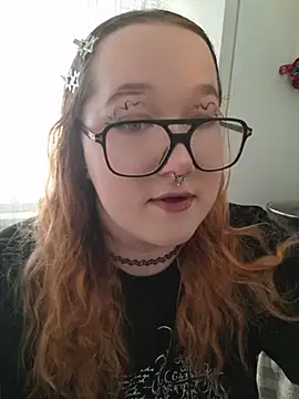 FionaDior XXX чат на живо