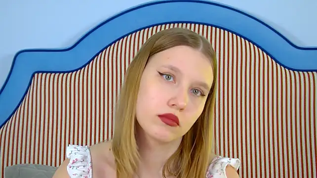 LiliLinn's Live XXX Chat