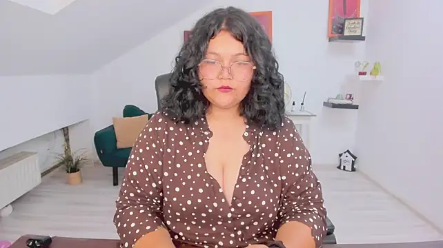 HaraNoir Adlı Modelin Canlı XXX Sohbeti