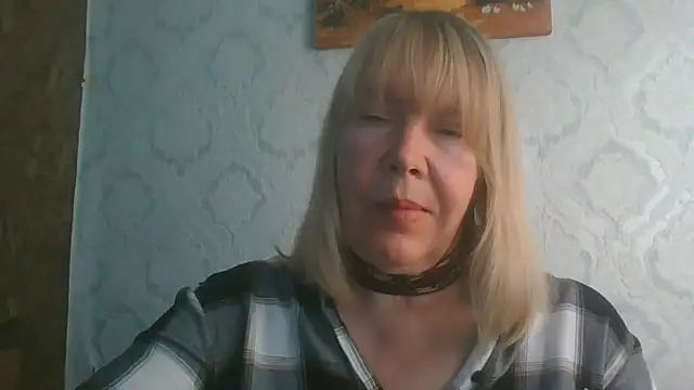 OlgaShine's Live XXX Chat