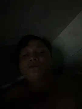 hotboy2x Adlı Modelin Canlı XXX Sohbeti