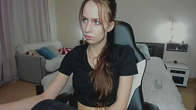 LoveBettie Chat XXX live