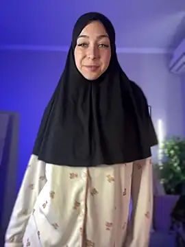 دردشة LynaFrost الجنسية المباشرة