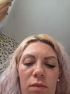Chat XXX ao vivo de Mylf_SquirtAlee