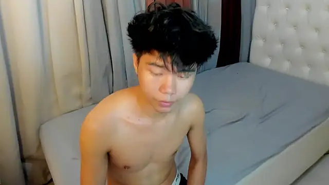 hardfuckurt Chat XXX in diretta