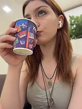 NereaMurのライブXXXチャット