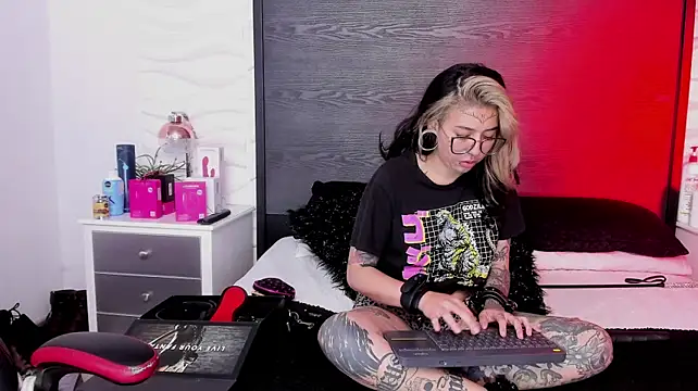 inkedsinners_ Live XXX-chat