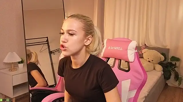 Chatroom XXX en direct de ChloexBarbie