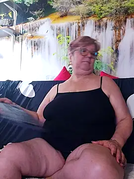 Chat XXX en directo de QueenPammy1