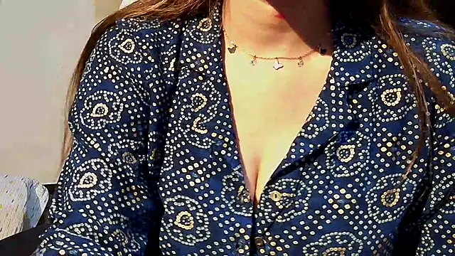 Czat XXX na żywo – Nyra-Goddess