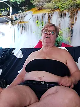 QueenPammy1 Chat XXX live