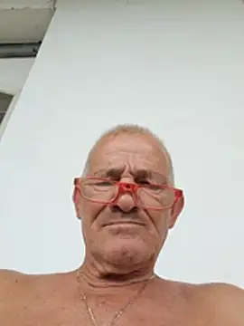 giorgioalvar Chat XXX live