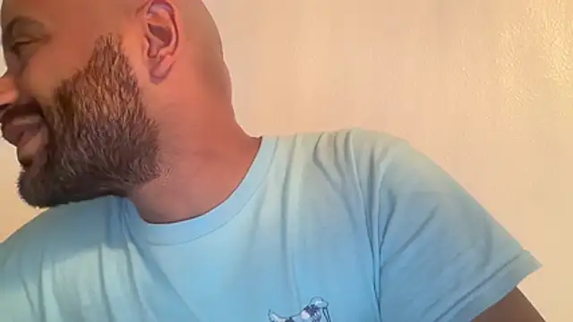 genghisadonis Chat XXX live