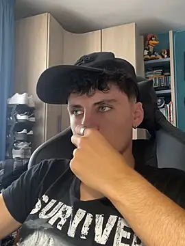 Chat +18 de Fideito11 ao vivo