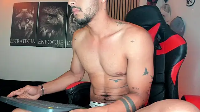 Онлайн чат XXX Dackson77