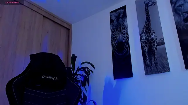 Santos_ramirez1のライブXXXチャット